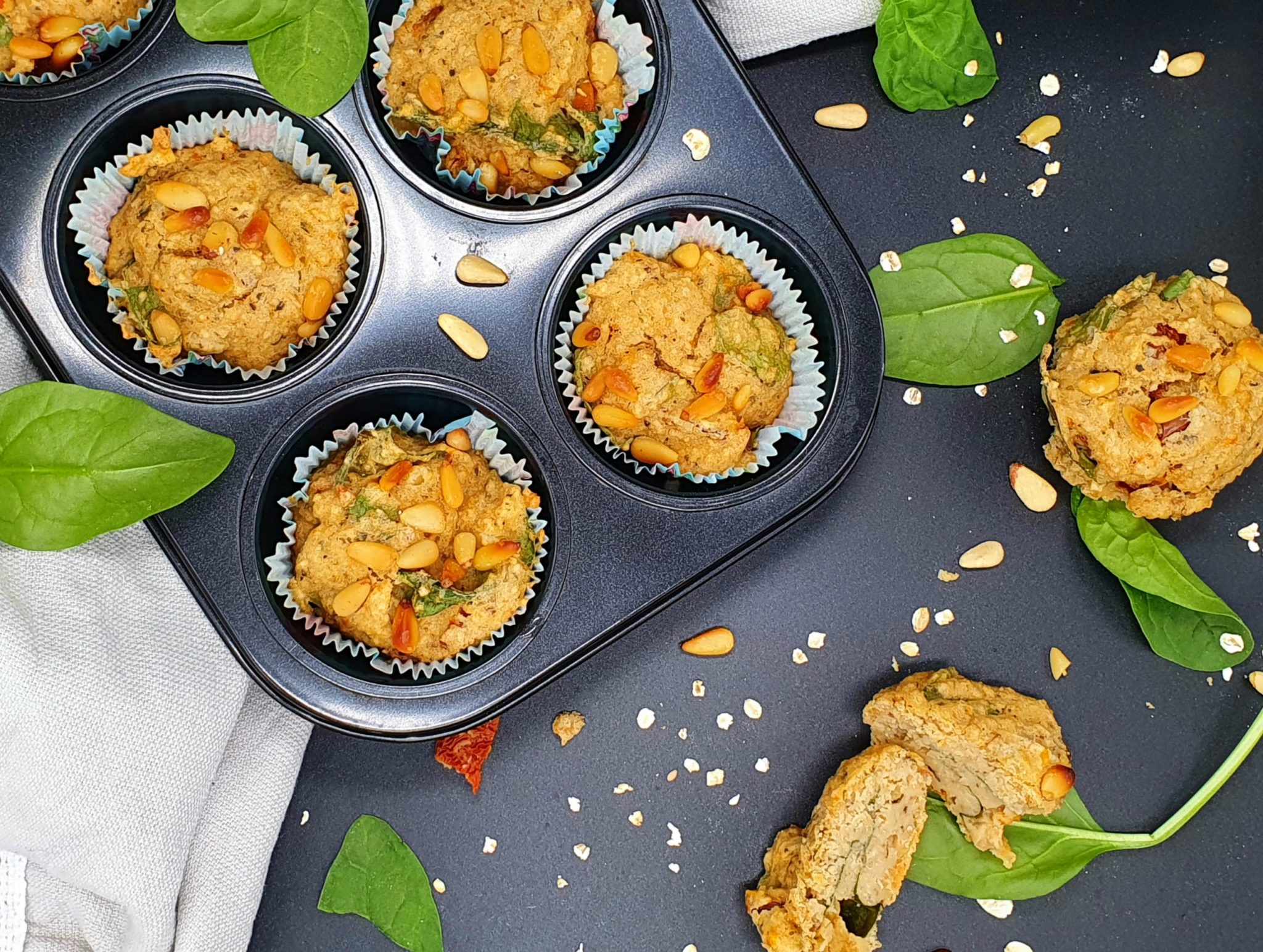 Spinat Muffins mit getrockneten Tomaten - firlepflanz